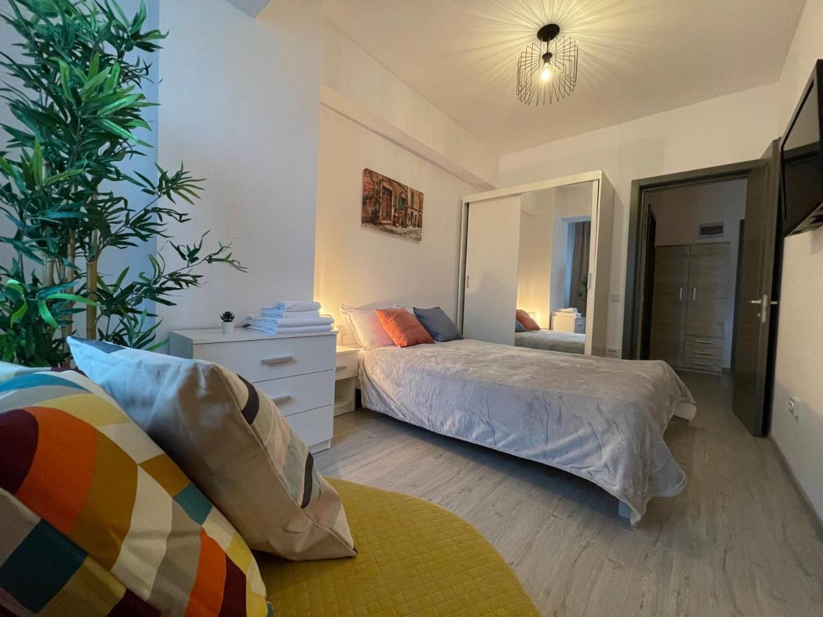Apartment Near Palas Mall Iasi Esterno foto